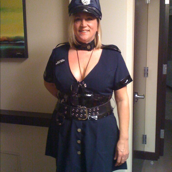 Cop Costume - Picture 1 of 8